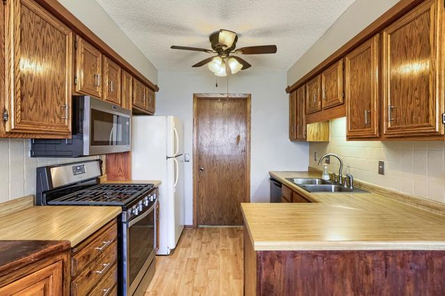 3743 Goodwin Avenue N, Oakdale, MN 55128