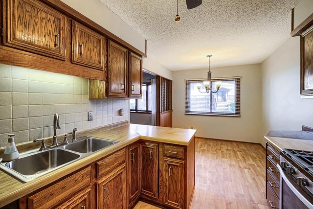 3743 Goodwin Avenue N, Oakdale, MN 55128