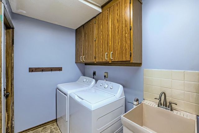 3743 Goodwin Avenue N, Oakdale, MN 55128
