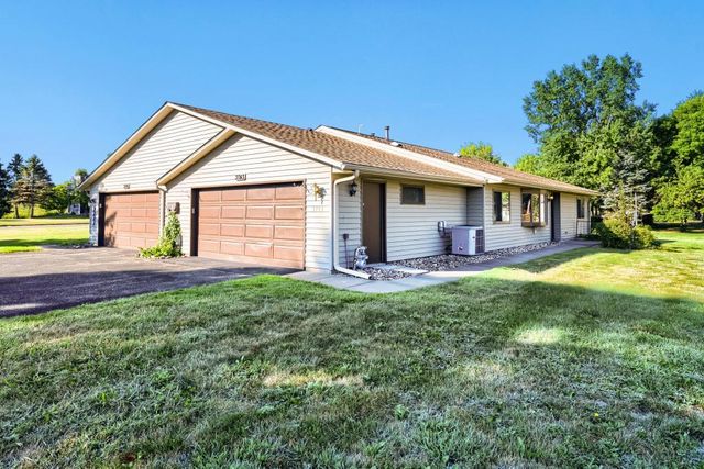 3743 Goodwin Avenue N, Oakdale, MN 55128