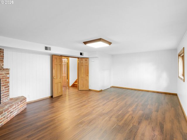 1760 KILKENNY Dr, Lake Oswego, OR 97034