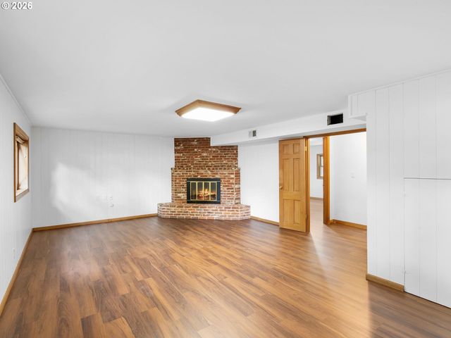 1760 KILKENNY Dr, Lake Oswego, OR 97034