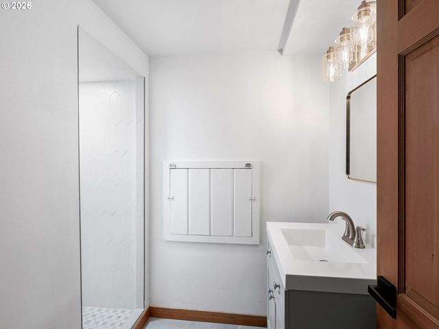 1760 KILKENNY Dr, Lake Oswego, OR 97034