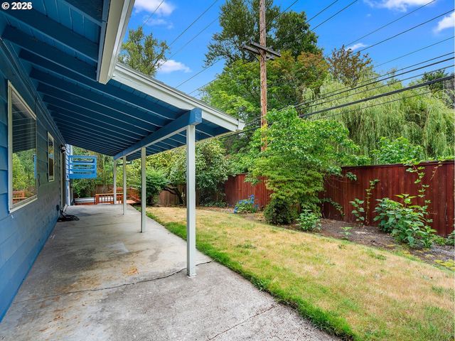 1760 KILKENNY Dr, Lake Oswego, OR 97034