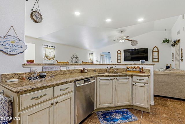14191 JOHN SCAGNO, El Paso, TX 79938