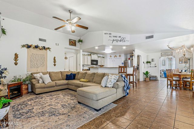 14191 JOHN SCAGNO, El Paso, TX 79938