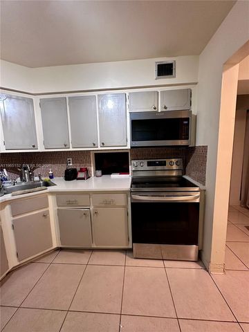 1530 NE 191st St 145, Miami, FL 33179