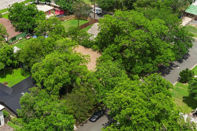 1102 Southwood RD, Austin, TX 78704