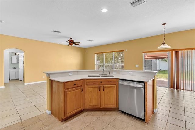255 TOWERVIEW DRIVE W, Haines City, FL 33844