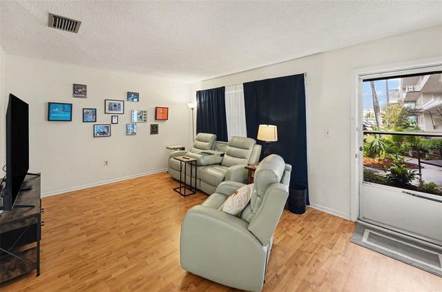5530 80TH STREET N C101, St Petersburg, FL 33709