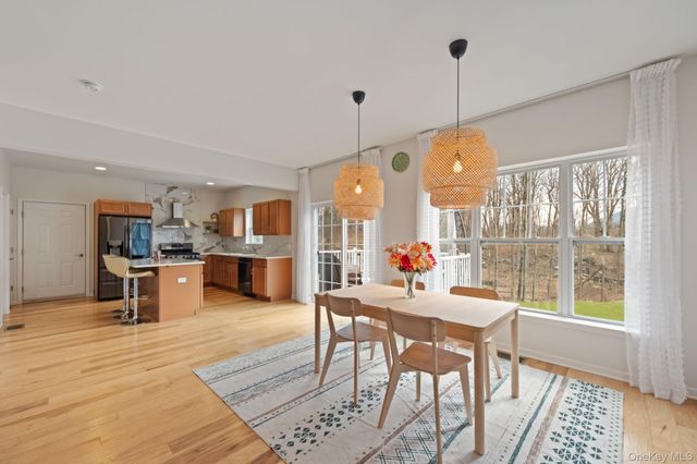 24 Knoll Crest Court, Cornwall, NY 12518