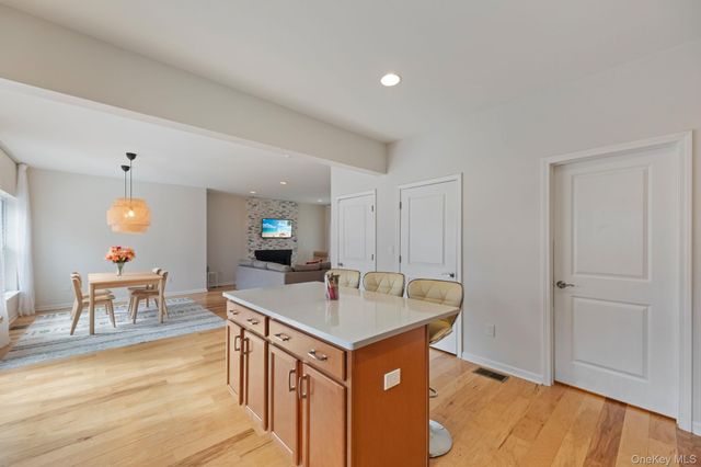 24 Knoll Crest Court, Cornwall, NY 12518