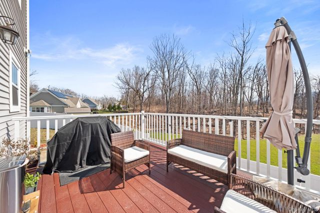 24 Knoll Crest Court, Cornwall, NY 12518