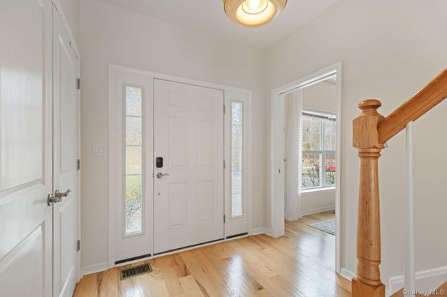 24 Knoll Crest Court, Cornwall, NY 12518