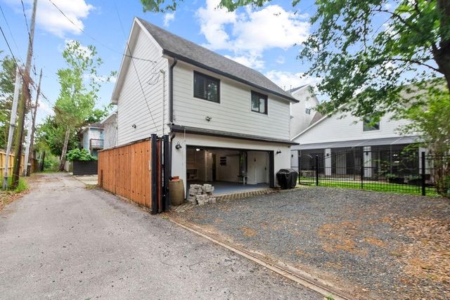 1024 Waverly Street, Houston, TX 77008