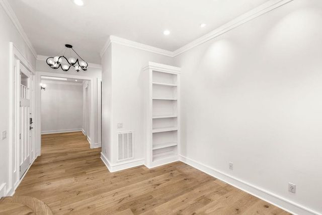 1024 Waverly Street, Houston, TX 77008