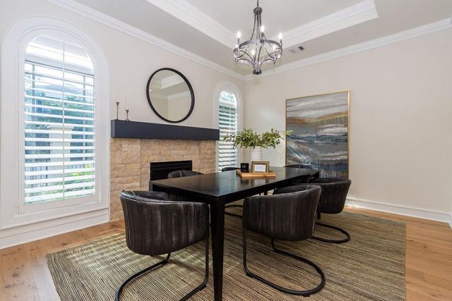 1024 Waverly Street, Houston, TX 77008