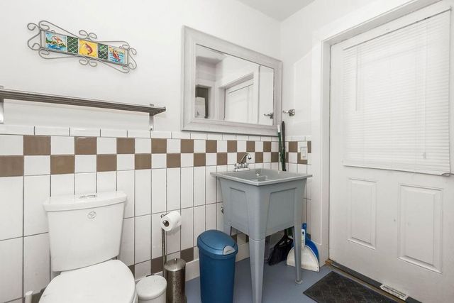 1024 Waverly Street, Houston, TX 77008