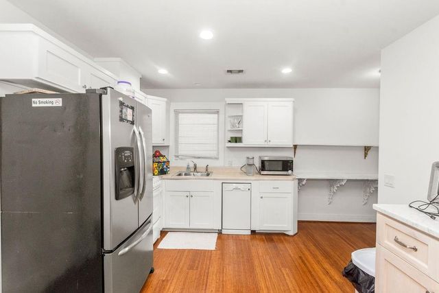 1024 Waverly Street, Houston, TX 77008