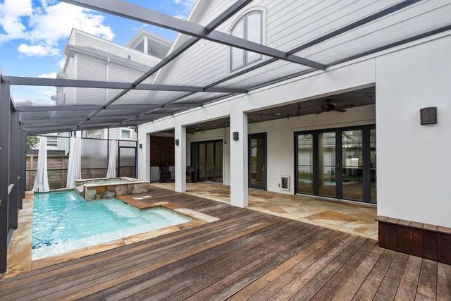 1024 Waverly Street, Houston, TX 77008