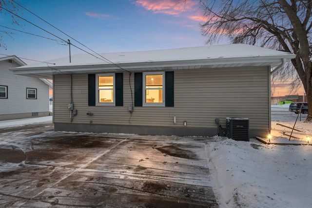 1810 S NORWOOD AVENUE, Green Bay, WI 54304