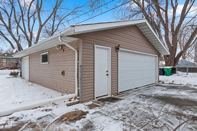 1810 S NORWOOD AVENUE, Green Bay, WI 54304