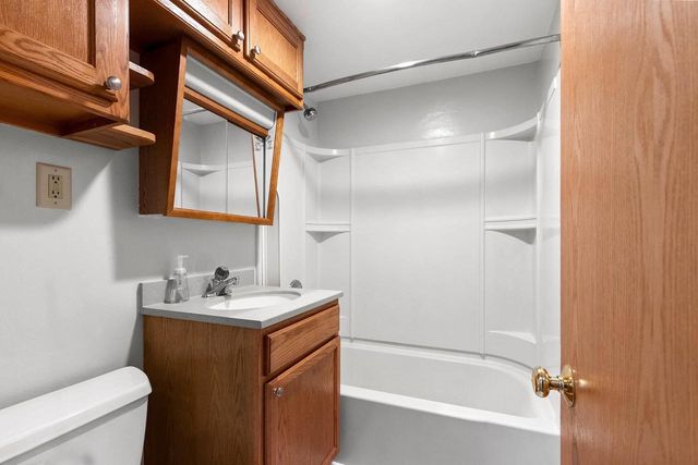 1810 S NORWOOD AVENUE, Green Bay, WI 54304