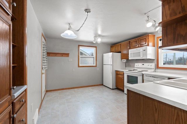 1810 S NORWOOD AVENUE, Green Bay, WI 54304