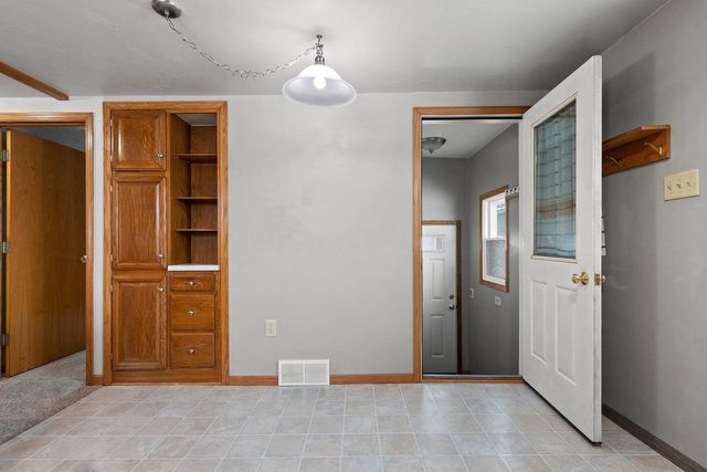 1810 S NORWOOD AVENUE, Green Bay, WI 54304