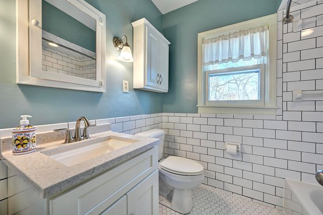 52 Mayfield Avenue, Fort Thomas, KY 41075