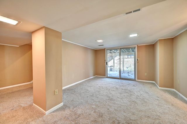 52 Mayfield Avenue, Fort Thomas, KY 41075