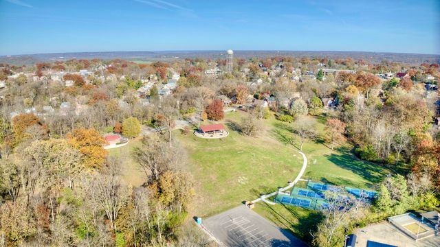 52 Mayfield Avenue, Fort Thomas, KY 41075