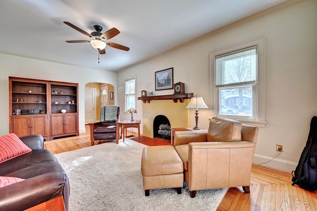 52 Mayfield Avenue, Fort Thomas, KY 41075