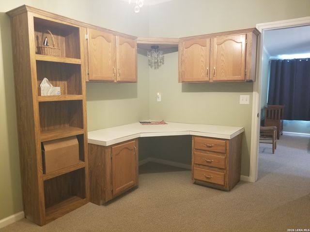 177 Laurel Ridge Dr, Lakehills, TX 78063