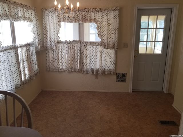 177 Laurel Ridge Dr, Lakehills, TX 78063