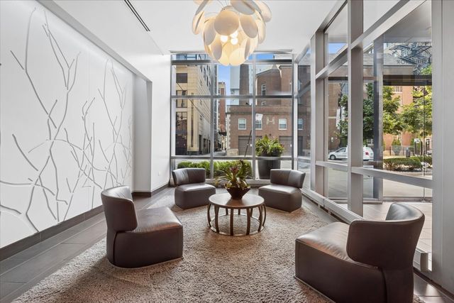 110 W Superior Street 1602, Chicago, IL 60654