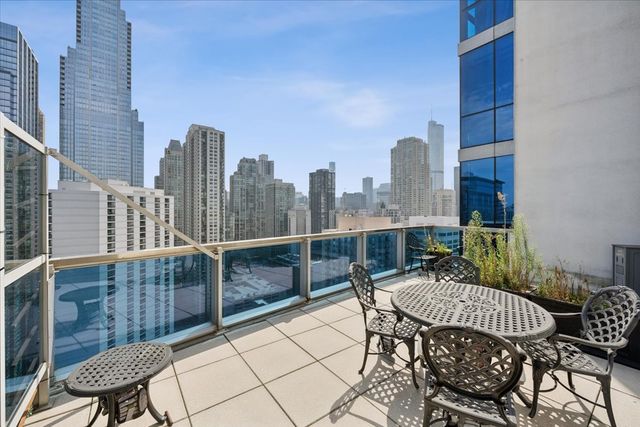 110 W Superior Street 1602, Chicago, IL 60654