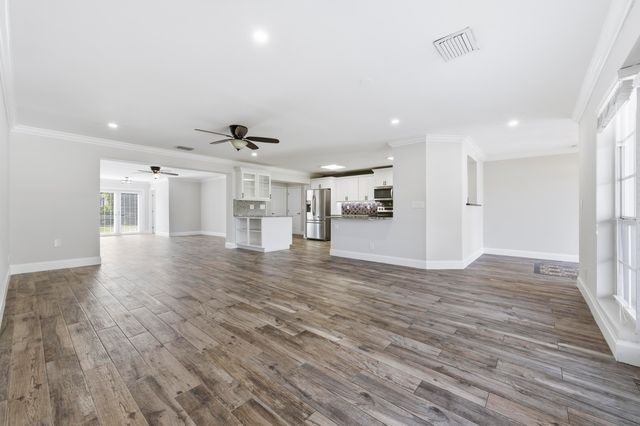 1814 Lake Osborne Drive, Lake Worth Beach, FL 33461