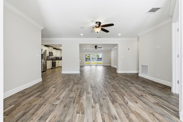 1814 Lake Osborne Drive, Lake Worth Beach, FL 33461