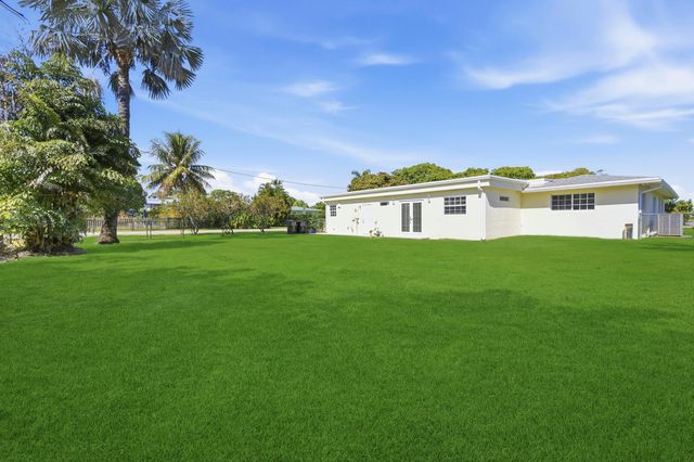 1814 Lake Osborne Drive, Lake Worth Beach, FL 33461