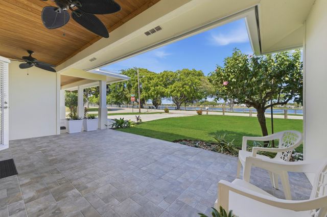 1814 Lake Osborne Drive, Lake Worth Beach, FL 33461