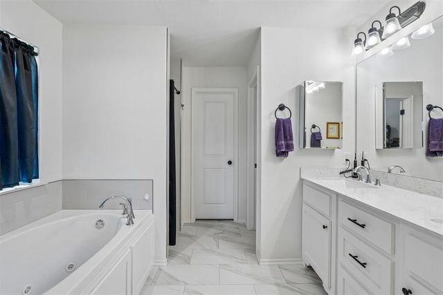 3785 NE Southridge Lane, Piedmont, OK 73078