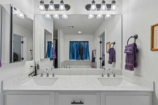 3785 NE Southridge Lane, Piedmont, OK 73078