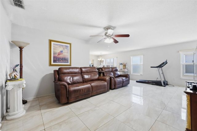 1123 EPSON OAKS WAY, Orlando, FL 32837