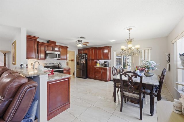 1123 EPSON OAKS WAY, Orlando, FL 32837