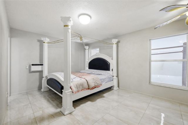 1123 EPSON OAKS WAY, Orlando, FL 32837