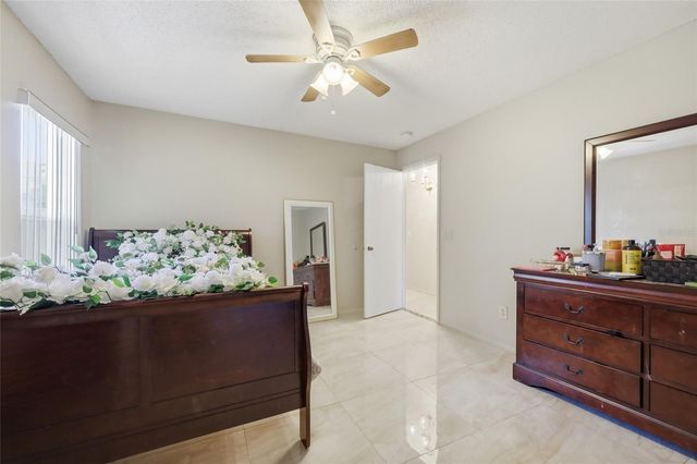 1123 EPSON OAKS WAY, Orlando, FL 32837