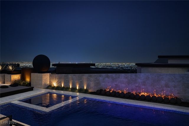 8 Cloudloft Court, Henderson, NV 89012