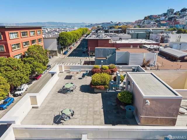 18 Vandewater Street, San Francisco, CA 94133