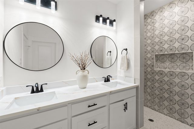 408 Matthew Street, Hillsboro, TX 76645